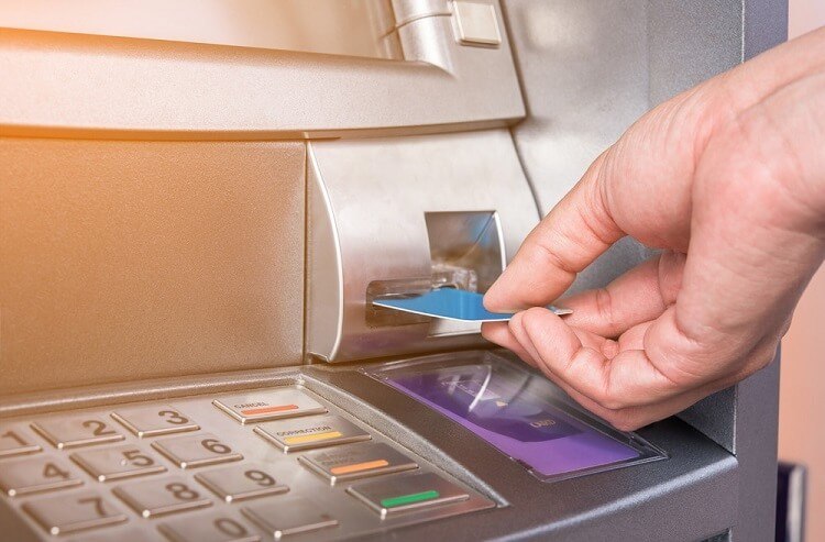 kich hoat the va giao dich Kích hoạt thẻ ATM ở máy ATM