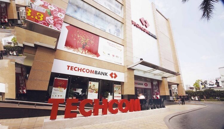 Có nên làm thẻ tín dụng Techcombank không?