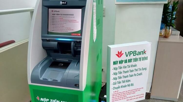 Máy nộp và rút tiền ở VPBank