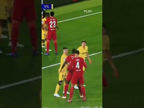 Van Dijk 1000IQ🧠👀 Van Dijk 1000IQ🧠👀