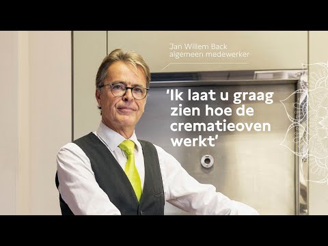 Het crematieproces: Jan Willem Back laat zien hoe de crematieoven werkt - PC Uitvaart